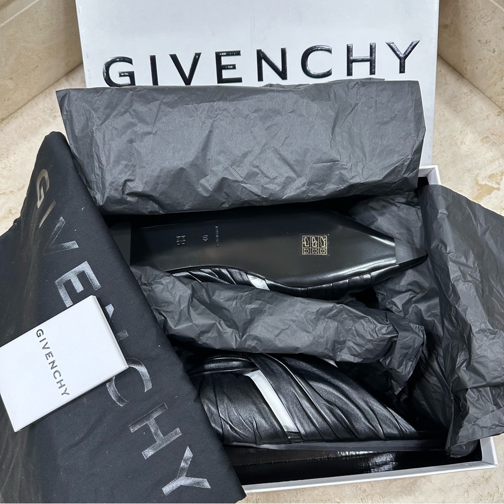 GIVENCHY Twist Pointed Toe Mule Black Flat🌸 - Picture 10 of 11